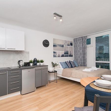 Central Apartments Grzybowska Warszawa Eksteriør billede